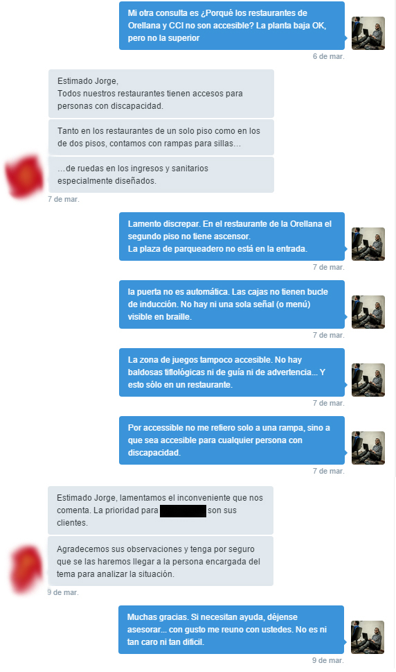 Imagen del blog de sordera. Comunicación. Conversación interna de Twitter con el restaurante en la que se han omitido los logotipos y nombres.